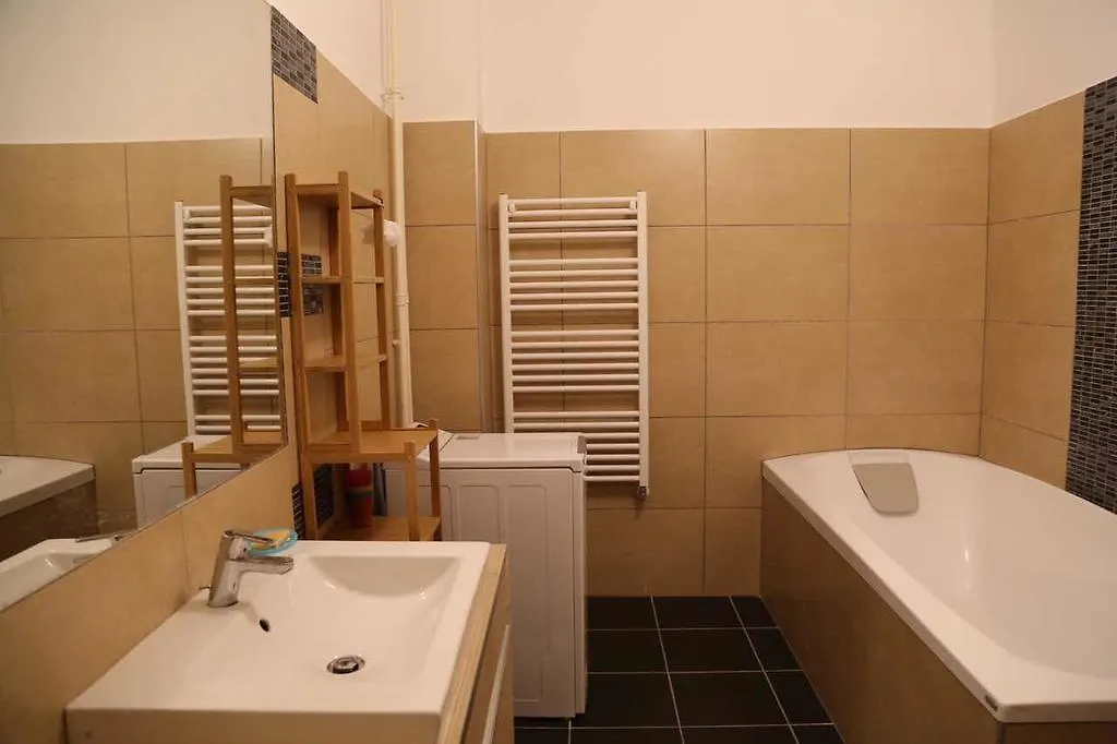בודפשט Kavics Room
